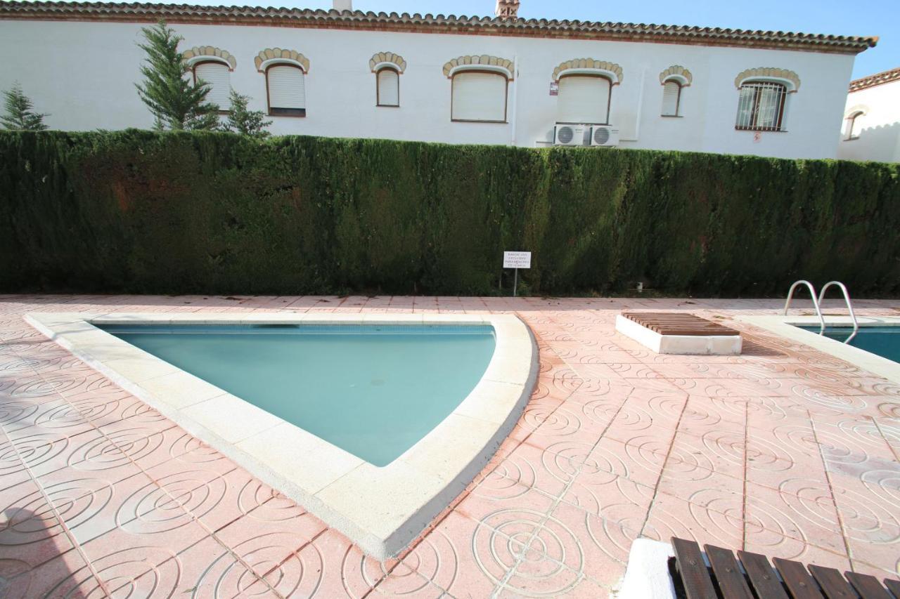 Apartment Pelicanos *