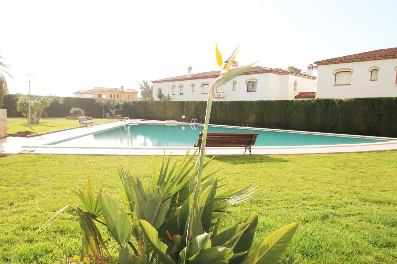 Apartment Pelicanos *