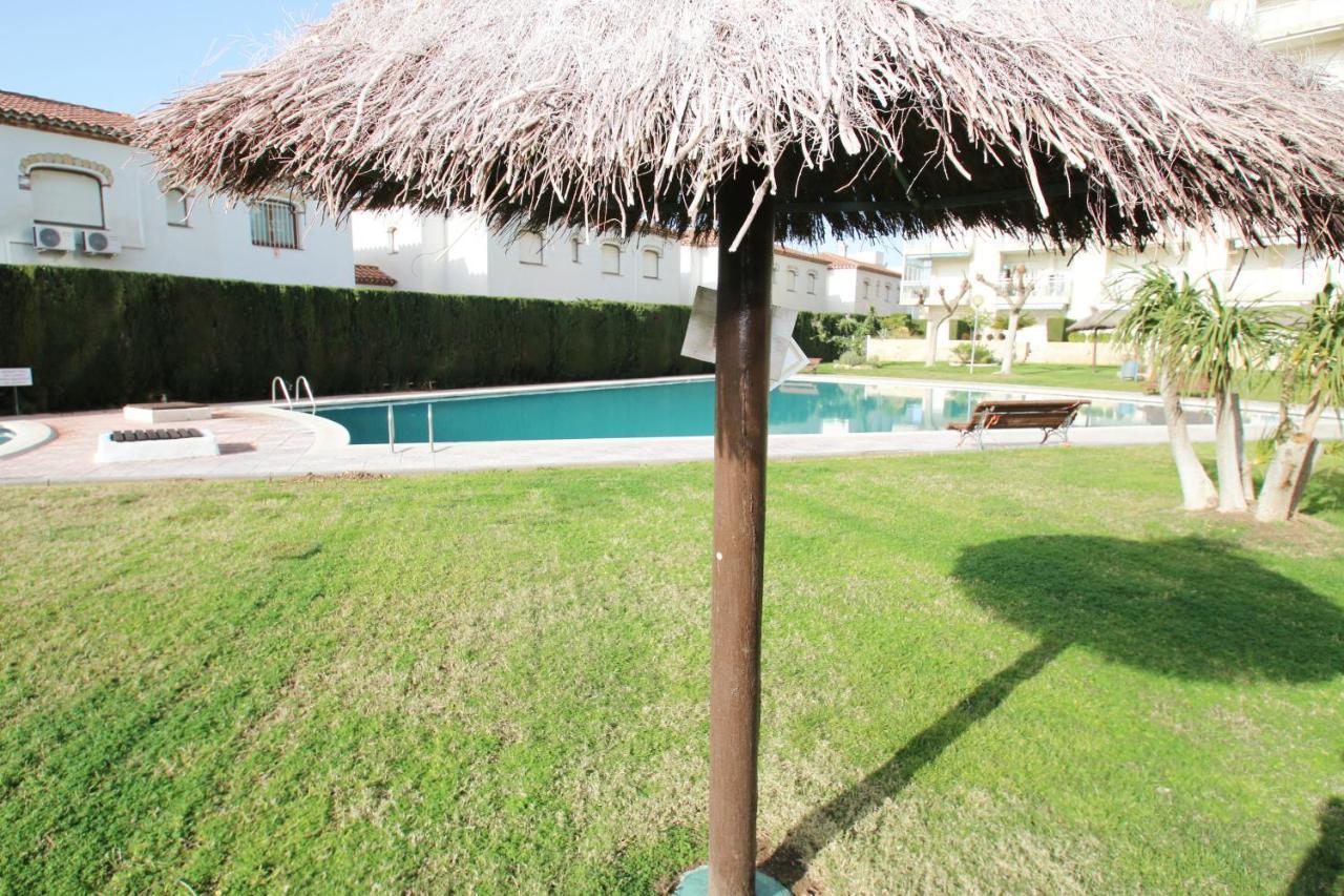 Apartment Pelicanos *